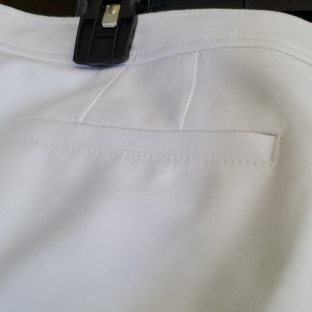 Shorts - Picture 2 of 4